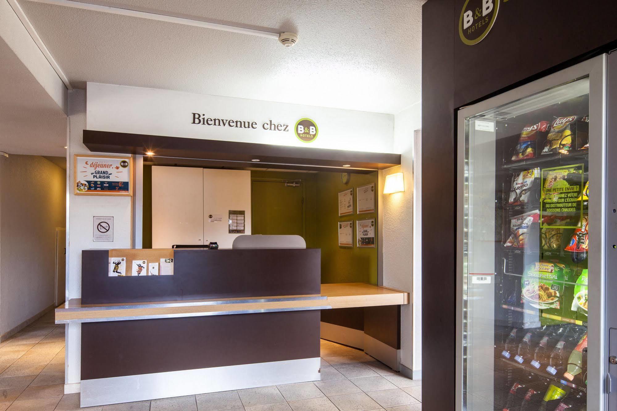 B&B Hotel Montlhery Linas Buitenkant foto