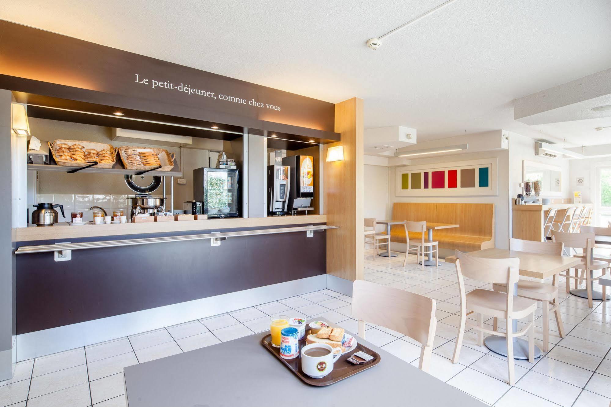 B&B Hotel Montlhery Linas Buitenkant foto
