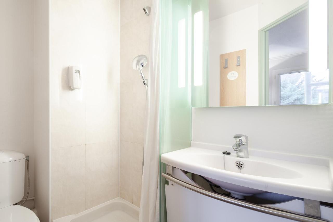 B&B Hotel Montlhery Linas Buitenkant foto